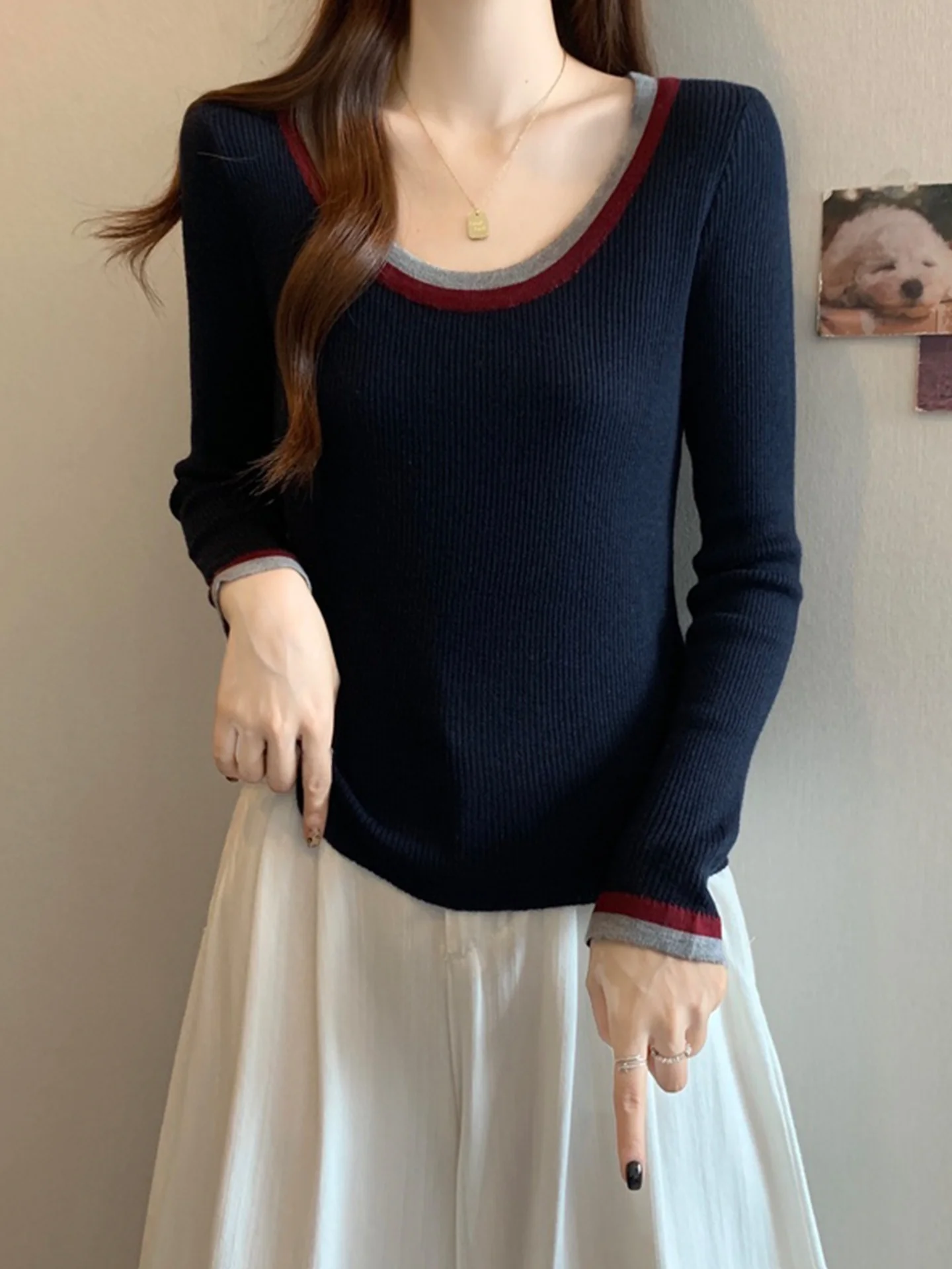 

Женский облегающий трикотажный топ с U-образным вырезом, повседневный, в стиле колор-блок, базовая модель, осенняя мода, большие размеры, утягивающий эффект