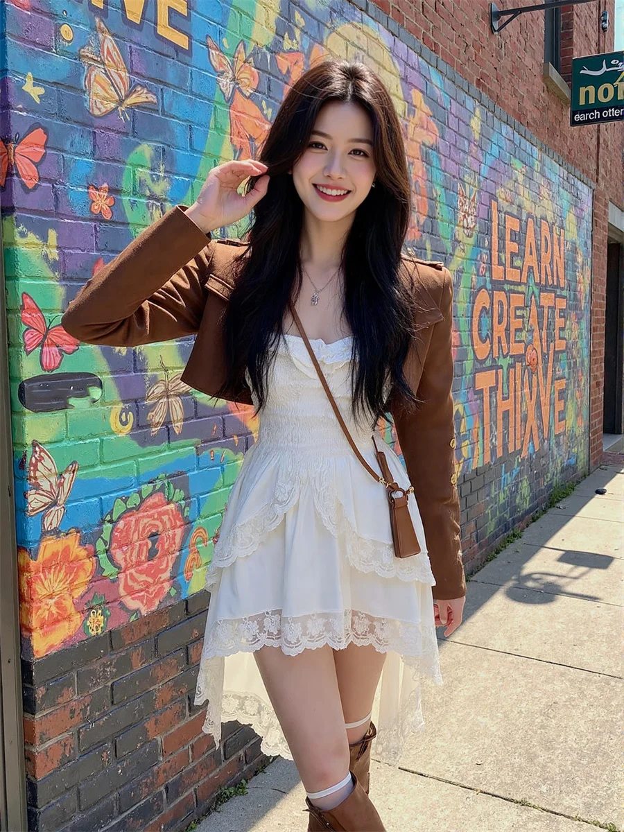 Damenkleid mit Applikation, Weiß, Sommer, Volantrand, Seidensatin, Netzstoff, Patchwork, Feenabend, besondere Anlässe, Abschlussball, Empfangsdetail