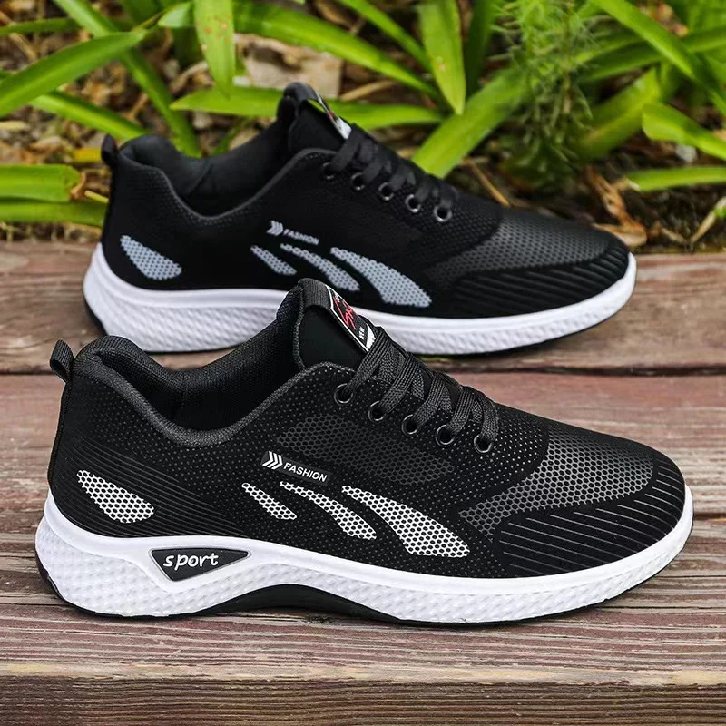 

New Ultra-light Outdoor Multi-functional Breathable Casual Running Shoes for The Elderly and Young To Walk and Exercise