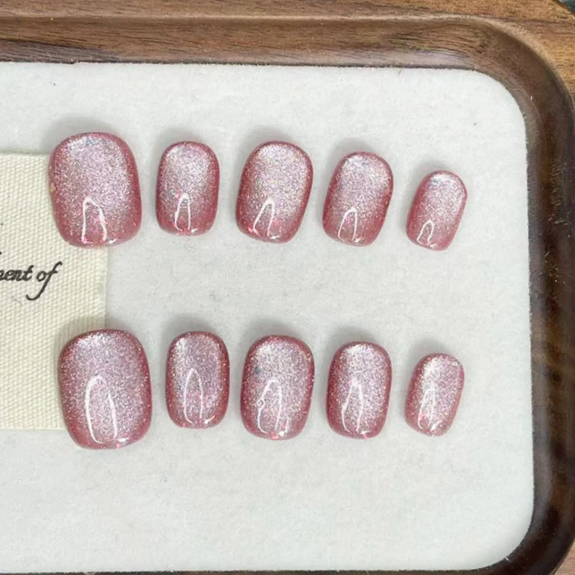 

10pcs Cat's Eye Handmade Press on Nails Art Wearable Nails Tip Simple Square Round False Nail Set Solid Color Rose Red Fake Nail