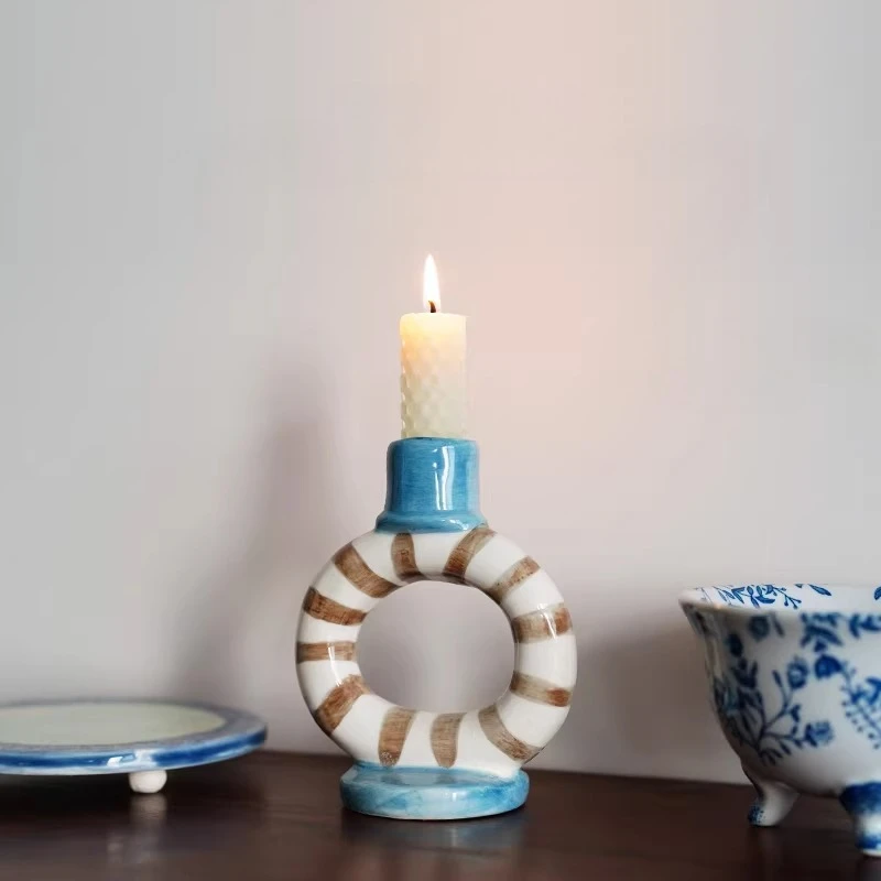 Nordic hand-painted creative candlestick,ceramic candle holder,aromatherapy candle container for home decor candlelight dinner
