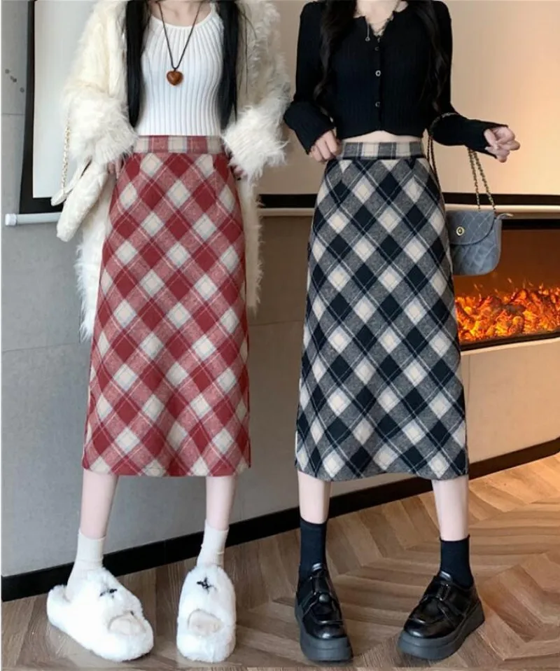 Autumn Winter England Retro Christmas Red Plaid Split Buttocks Skirt  Medium Length Skirt Women's Straight Leg Skirt