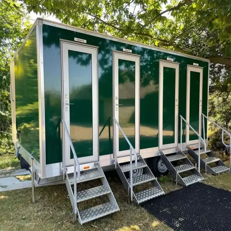 Commercial Luxury Mobile Toilet Trailer Portable Mobile Double Cabins Luxury Restroom Portable Toilet Trailer for Sale