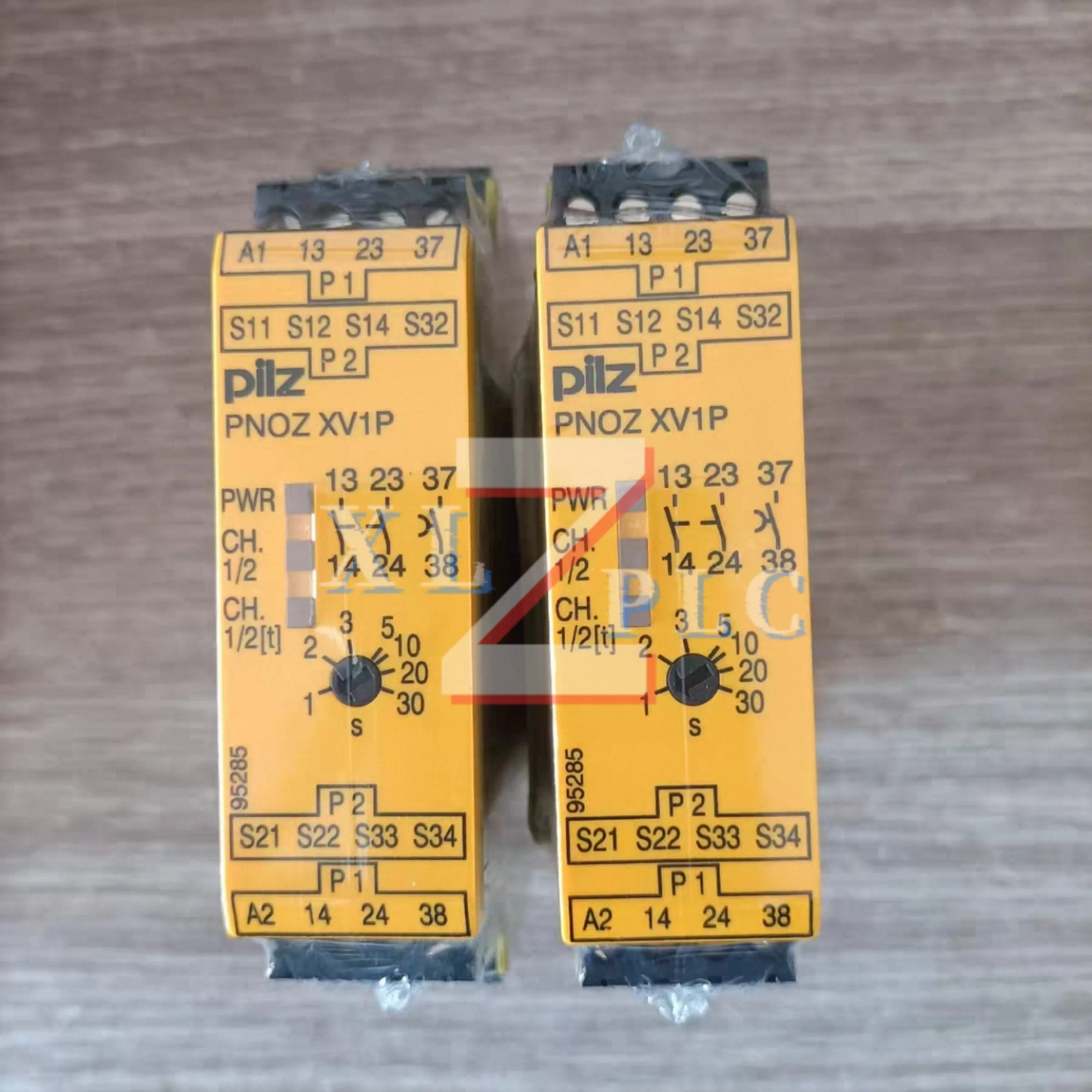 777602 PNOZ XV1P 777606 PNOZ X9P 777609 PNOZ X9P مرحل أمان العلامة التجارية الجديدة