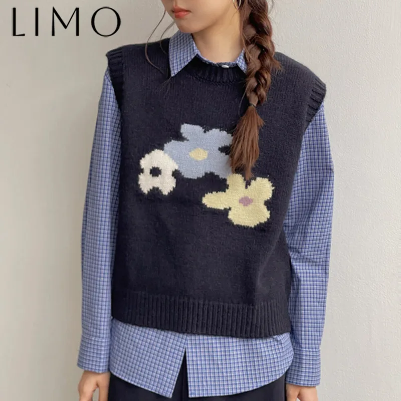 

LIMO Women’s Solid Color Vintage Floral Knit Vest Top Round Neck Casual Elegant High Quality Spring Summer 2025 New
