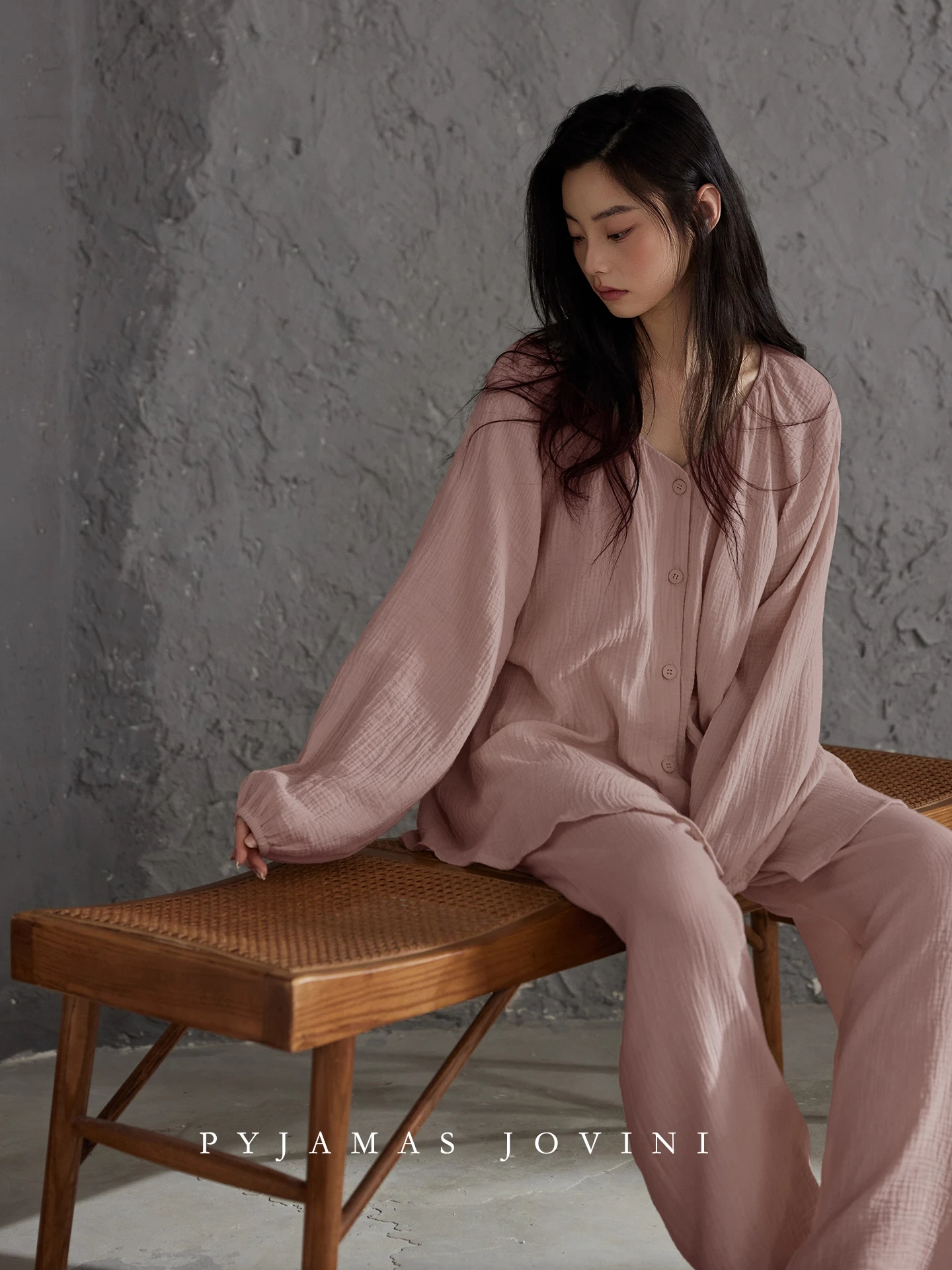chao-wei-ni-women's-sleepwear-long-sleeve-cotton-fleece-lined-bra-inserts-integrated-spring-autumn-style-comfortable-home-clo