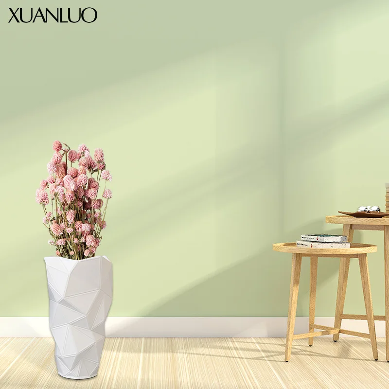 Modern minimalist triangular vase ornament Geometric resin dried flower Living room TV cabinet and dining table decoration