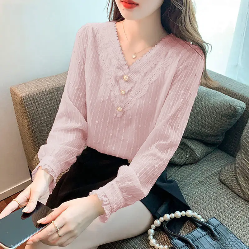 

Stylish V-Neck Petal Sleeve Beading Ruffles Blouse Women's Clothing 2022 Autumn New Loose Casual Pullovers All-match Sweet Shirt