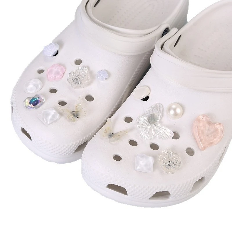 15Pcs Butterfly Hearts Flowers Shoe Charms For Clogs Bubble Slides Sandals Removable Shoe Decorations Accessories Christmas Gift