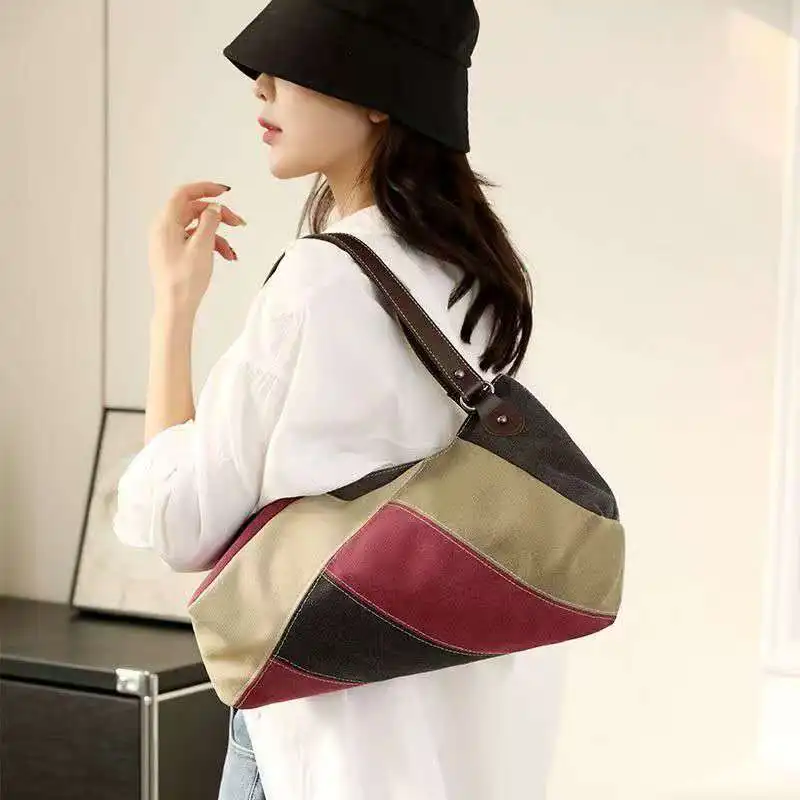 

2026 Fashion Contrasting Color Canvas Shoulder Bag Women's Large Capacity Single Shoulder Artistic Travel and Leisure Handbag