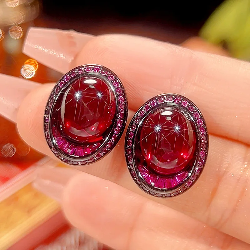 

New jewelry with copper base, gold-plated, ice-type, fluorescent red corundum black gold earrings 10*12