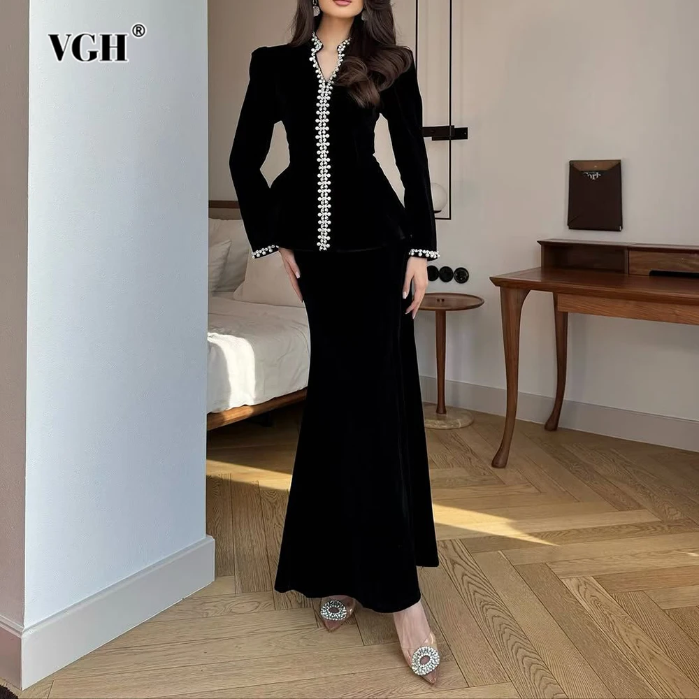 

VGH Formal Evening Two Piece Set for Women V Neck Long Sleeve Patchwork Diamonds Top High Waist Fishtail Skirt Solid Suit Female