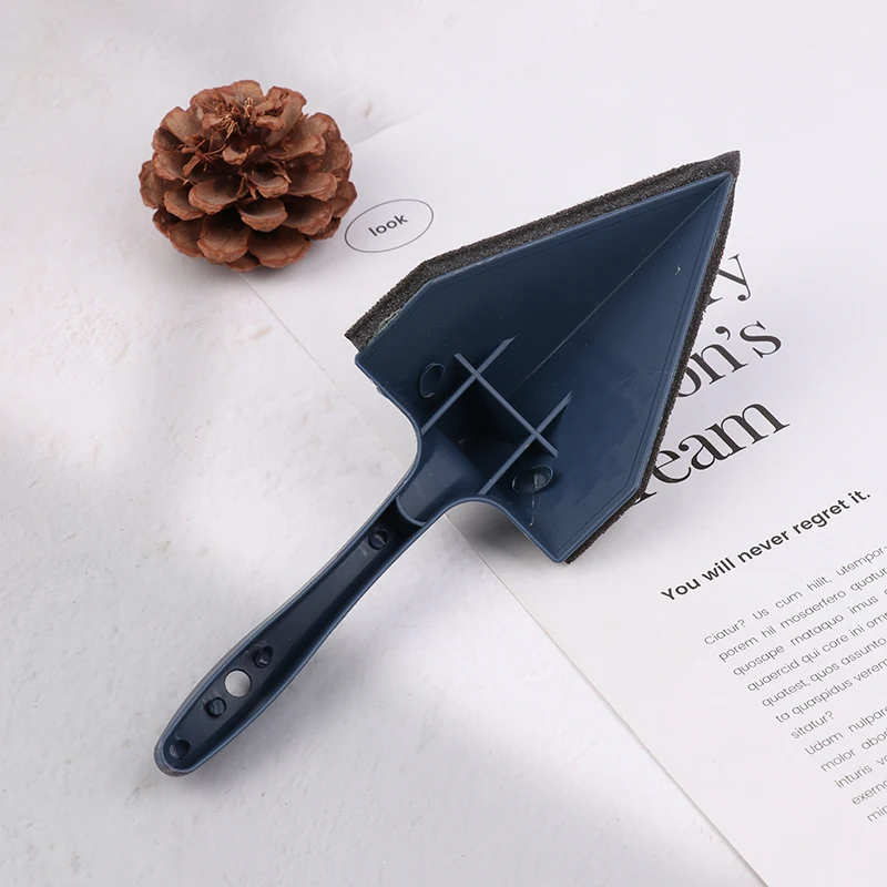 Triangle Paint Brush With Durable Plastic Handle - Multi-Functional Corner And Painter For Easy Application