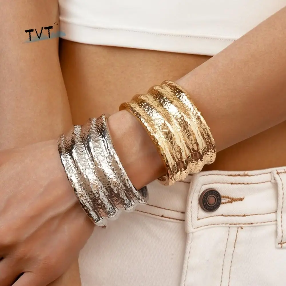 金属ワイドオープンバングルヨーロッパアメリカンスタイル合金カフバングル少数派デザインジュエリーアクセサリー誇張ブレスレット女の子