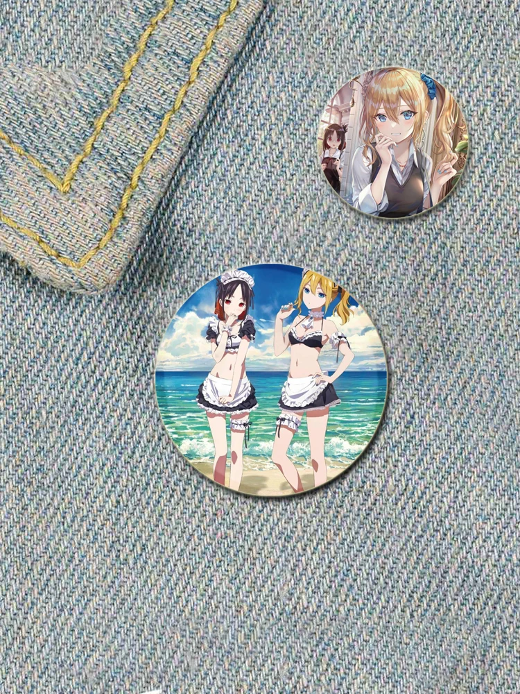 Cartoon Figures Emblema Snap-in Broche para Mochila, Kaguya-sama, Love is War, Ultra Romântico, Anime, Shinomiya, Hayasaka