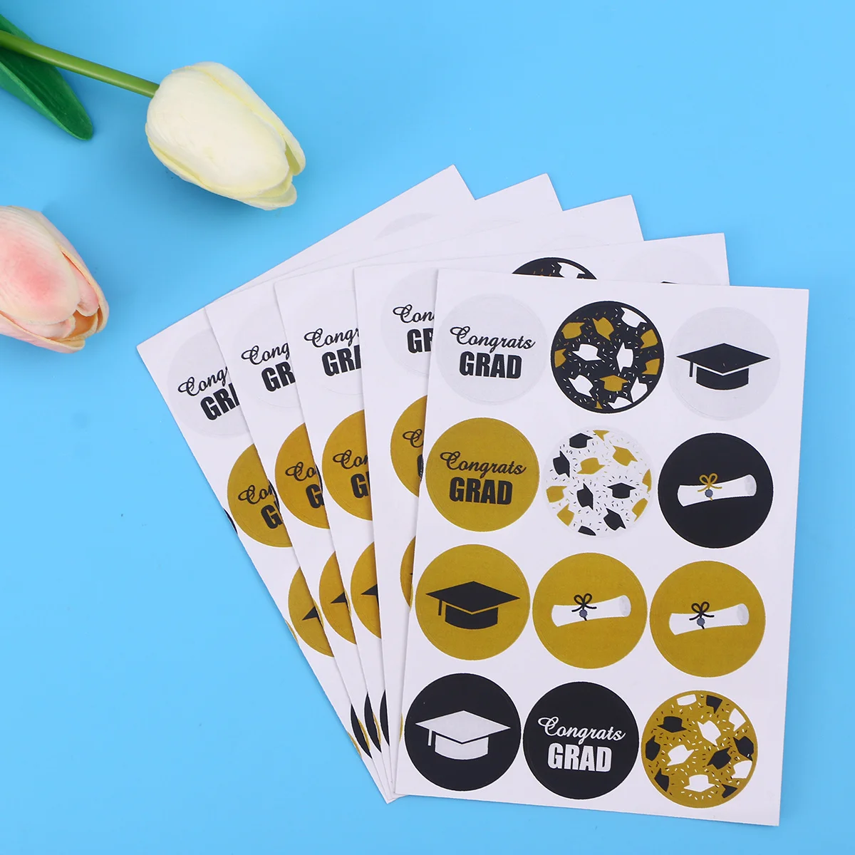 144Pcs Graduation Sealing Stickers Round Patterned Labels Self Adhesive for Certificate Decor Balloon Cards Parcels