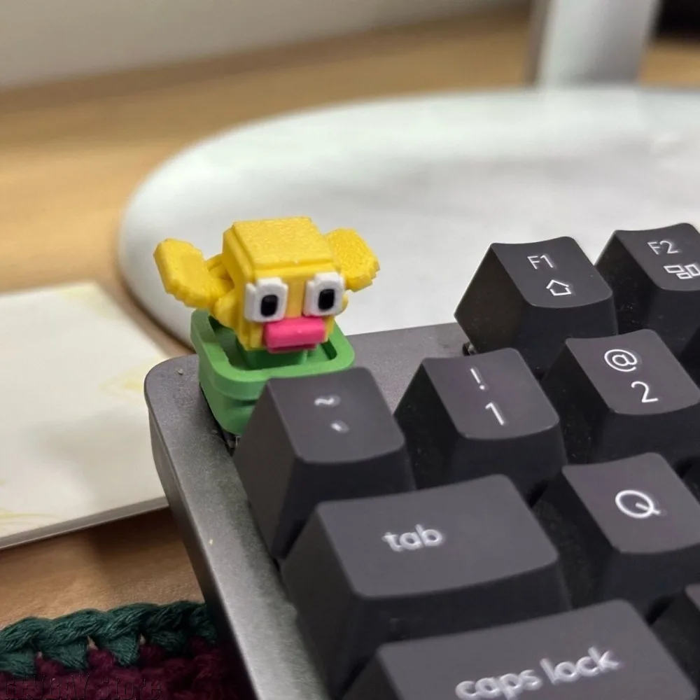 Wings Movable Pixel Style Bird Keycaps Personality Creative Cute Gift for Mechanical Keyboard