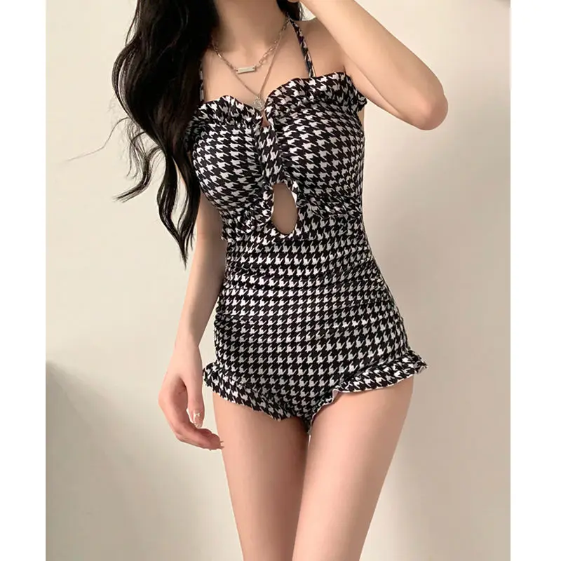 2023 Women\'s Korean Solid Color One Piece Sexy Swimwear Open Back Tight Swimwear Detachable Bra Beach Swimwear Bathwear