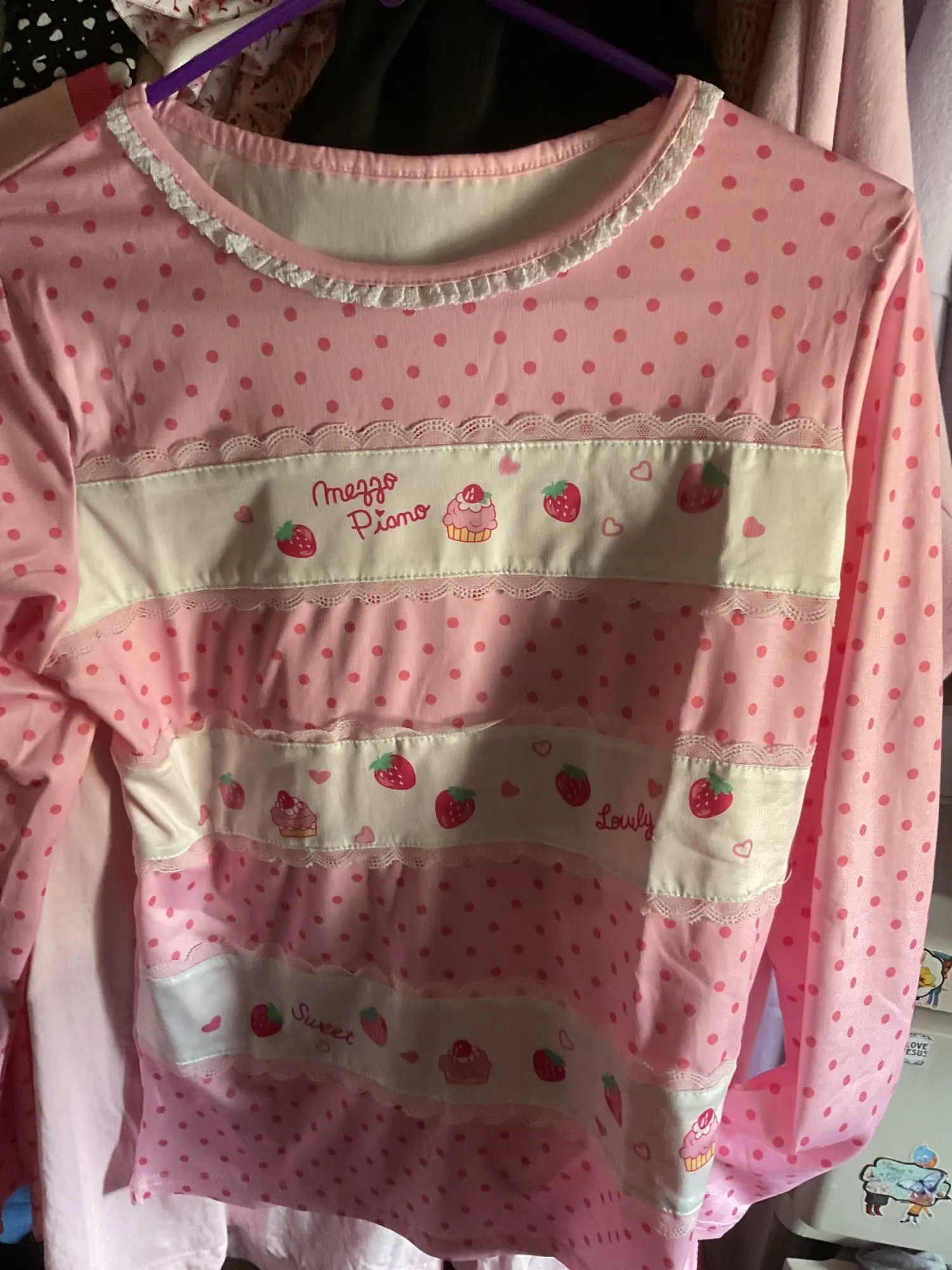 일본 달콤한 딸기 긴 소매 티셔츠 여성 의류 폴카 도트 패션 우아한 티셔츠 여성 한국 인기 의류 Mujer