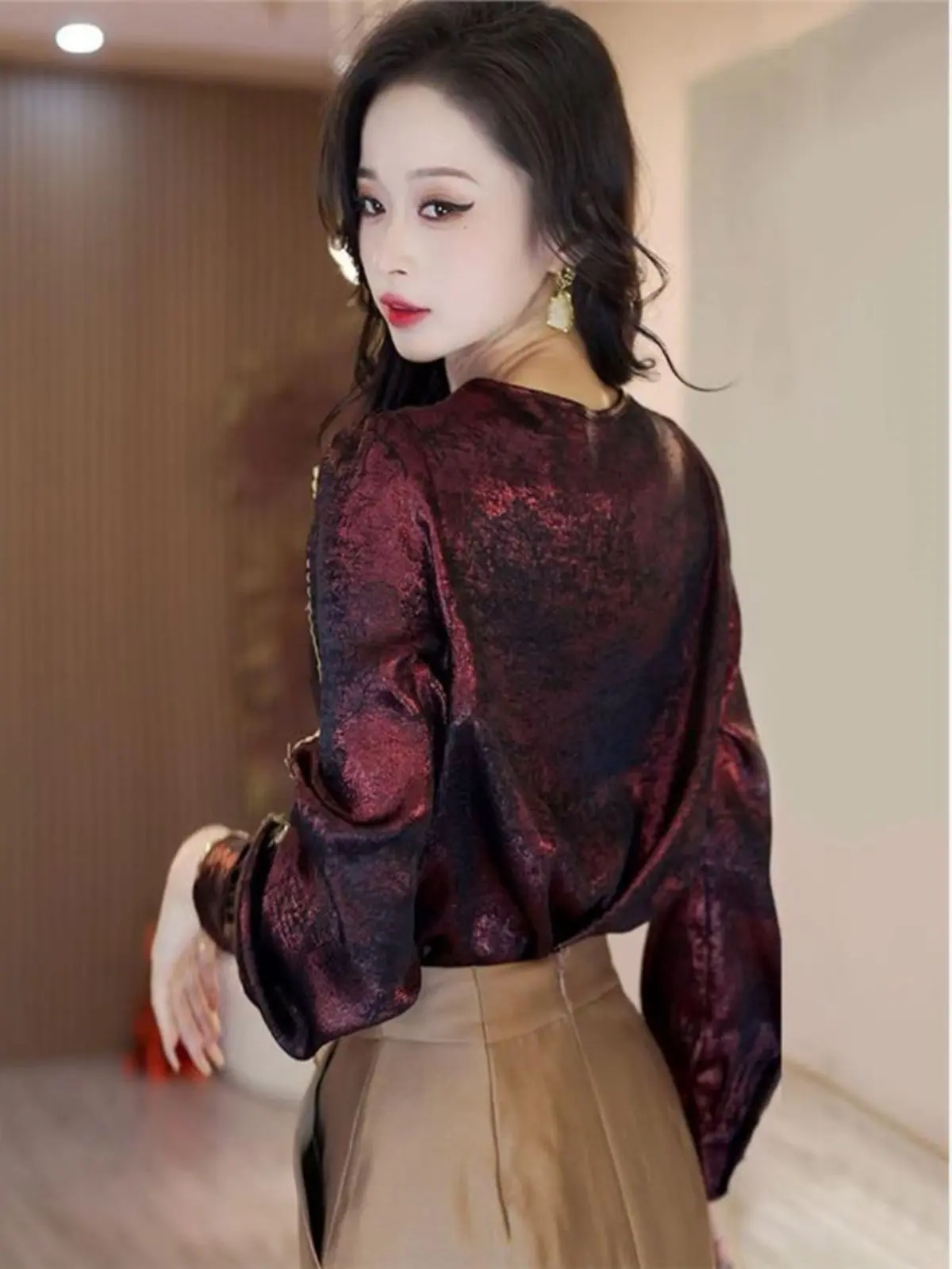 Primavera otoño mujeres bordado apliques flor vino rojo Top camiseta, ropa de mujer suelta manga completa Tops camisas