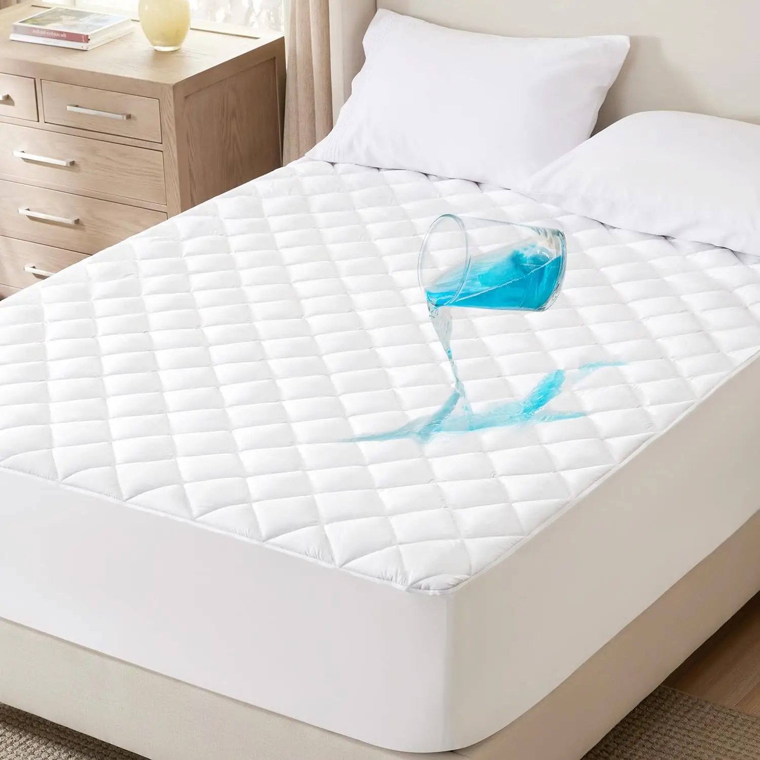 Bedsure Waterproof Mattress Protector, Quilted Mattress Pad Noiseless Soft Breathable Mattress Cover