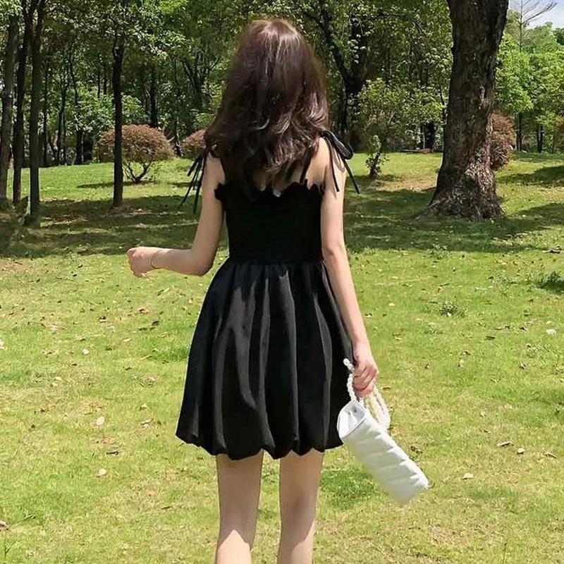 Rimocy Dolce Spaghetti Strap Abito bianco Donna 2025 Estate A Line Fluffy Mini Dress Donna Senza maniche Abiti da festa di compleanno