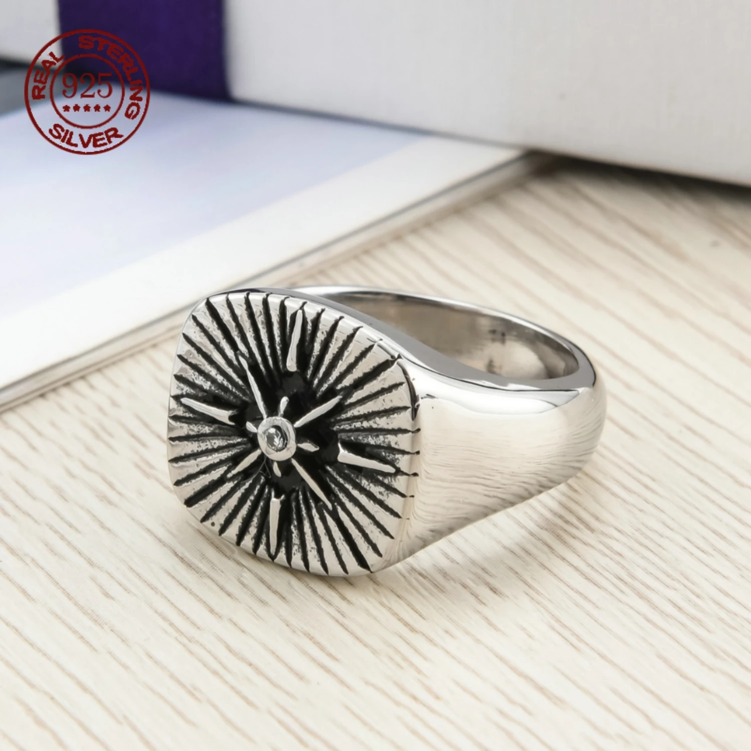 

S925 Sterling Silver Nordic Navigator Compass Ring Personality Man Punk Motorcycle Cross Viking Ring Creative Jewelry Gift