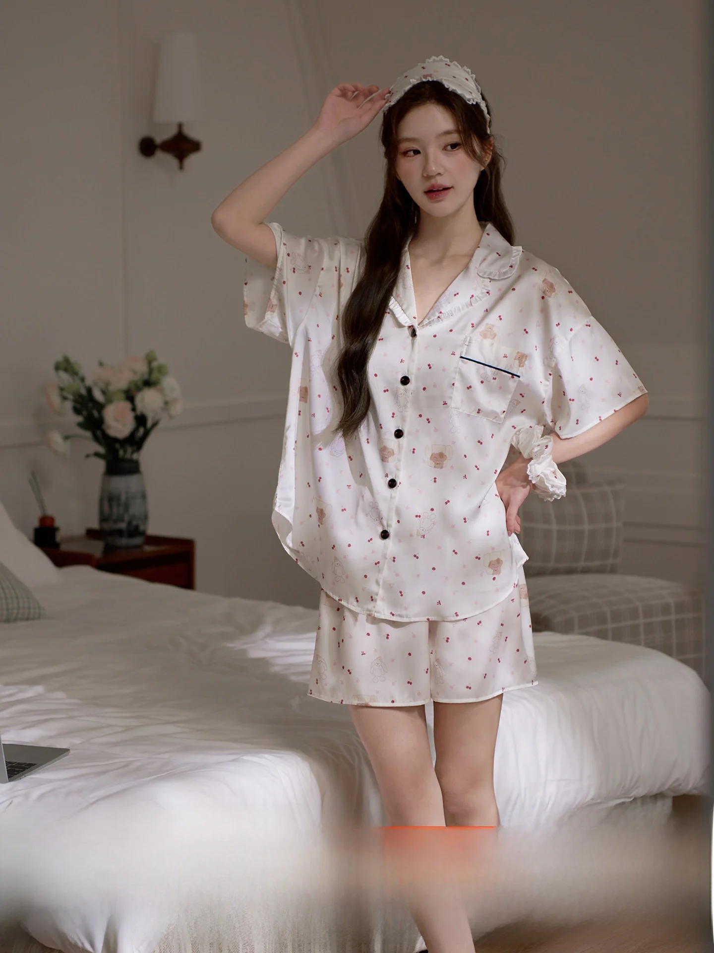 conjunto-de-pijama-de-seda-helada-para-mujer-manga-corta-ropa-de-verano-para-el-hogar-con-antifaz-y-diadema-comodo-y-transpirable-de-poliester