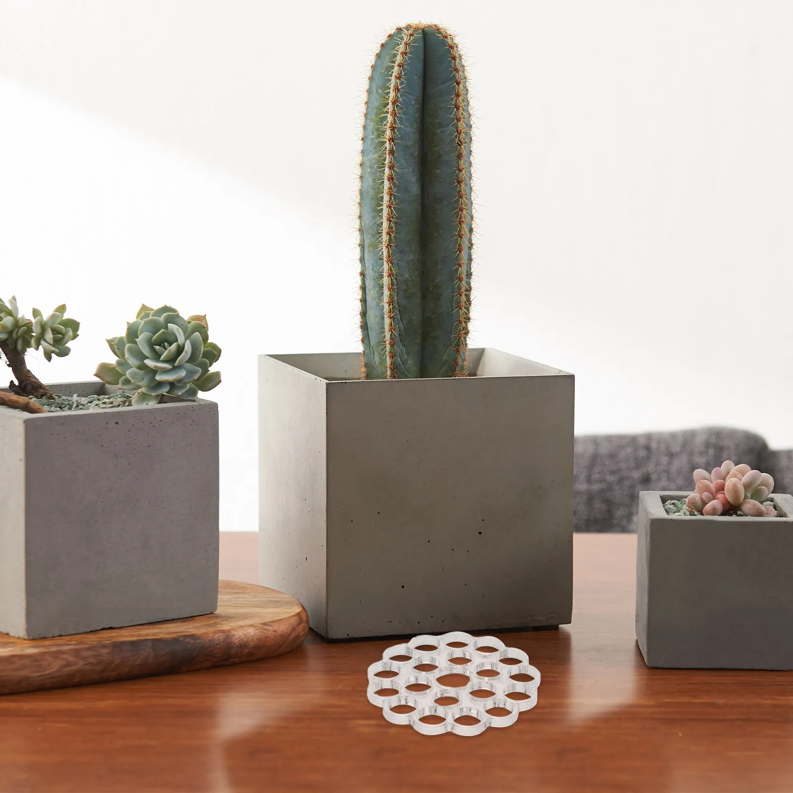 

1Set Invisible Floral Arrangement Holder Transparent Flower Stem Grid Rotating Flower Arranging Tool for Home Table Centerpiece