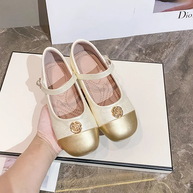 

2025 New Spring Children's Leather Shoes Fashion Pearl Flower Girls' Princess Shoes Soft Soled Comfortable Baby Kid Flat Shoes