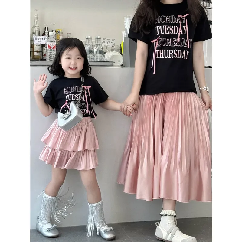 

Mom and Daughter Outfits Mother Baby Girls T Shirts + Skirts Two Piece Sets Korea Family Matching Tee Shirt Parent-child Clothes