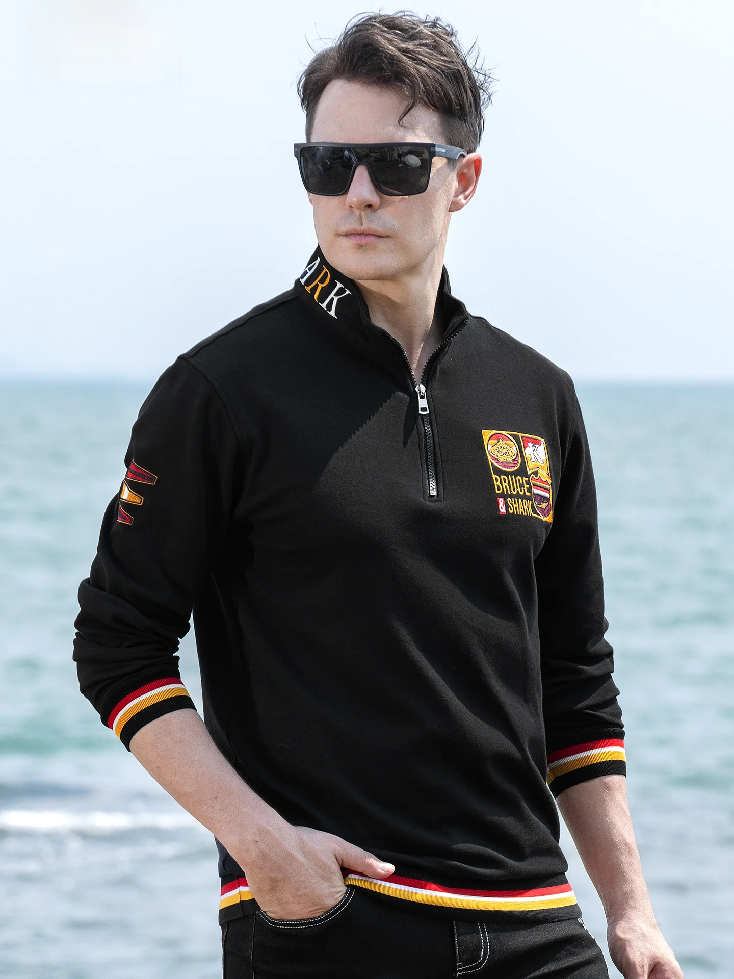 

Fall 2024 Men's Thi Long Sve irt Bruce & ark Brand Embroidered Loose Fit Faionable Urban Sle Cotton Knitwear