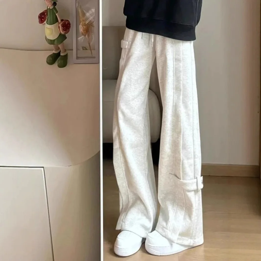 

Белые серые плотные спортивные брюки для мужчин: весенне-осенний дизайн, деконструированный стиль, прямые драпированные повседневные брюки