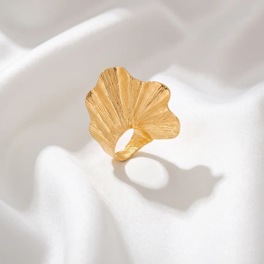 Elegant Sculptural Fan Ginkgo Leaf Chunky Ring Abstract Finger Jewelry For Women Punk Style