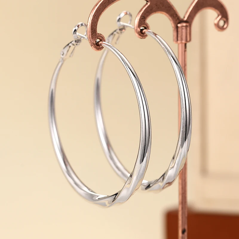 Huitan Trendy Simple Style Silver Color/Gold Color Big Hoop Circle Earrings For Women Wedding Daily Party Versatile Accessories