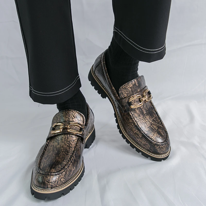 

Men Business Formal and Casual Height Increasing Loafers Metal Thick Soled Anti Slip Fashionable Banquet and Wedding Shoes