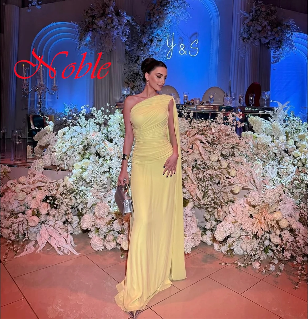 Customized Exquisite Yellow Chiffon Evening Dress High Quality One Shoulder Zipper Back Sweep Train Special Occasion Gowns