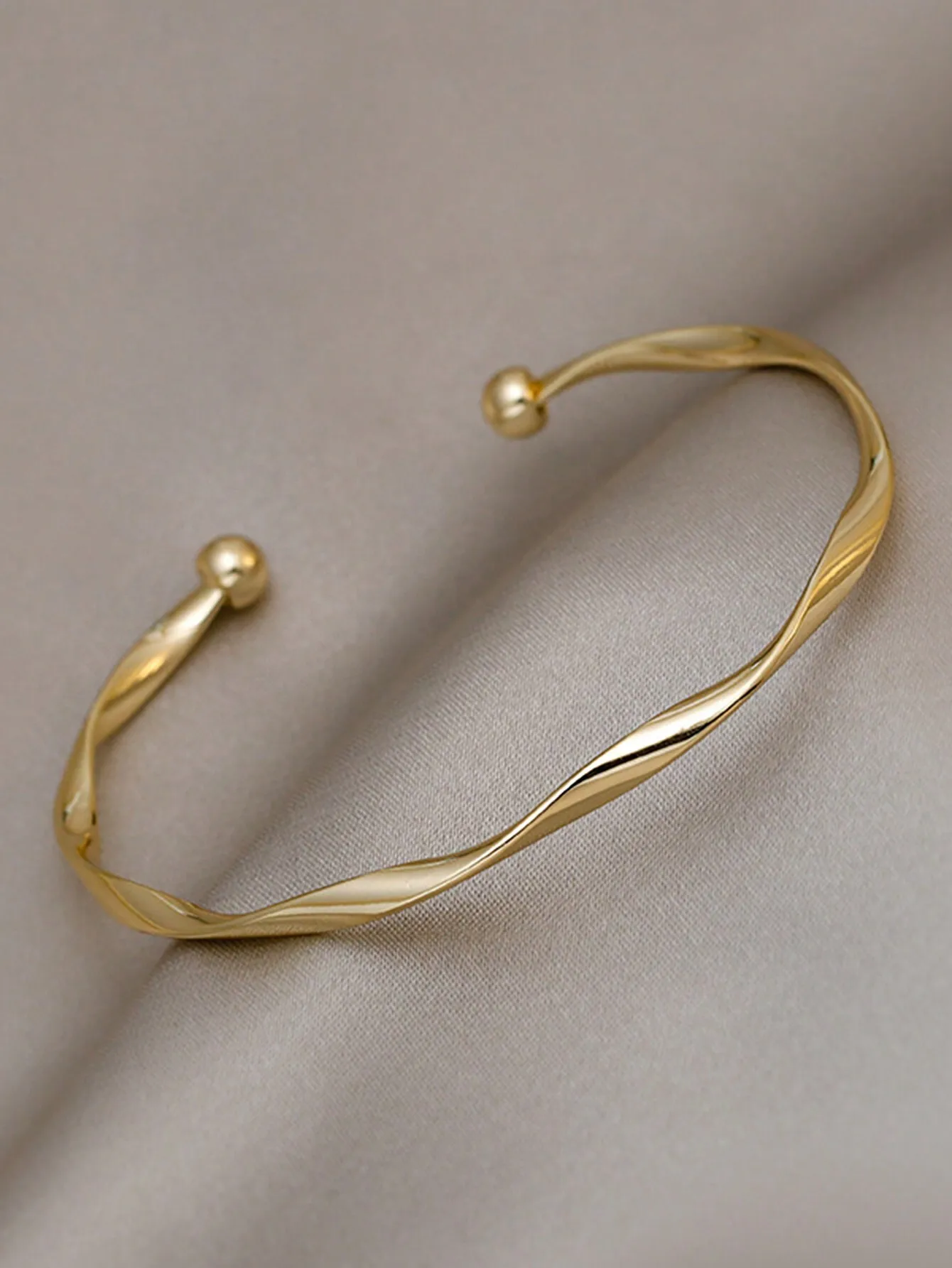 Thumbnail 2 - #28 Cheapest Womens Bracelets Deals You Can Get
