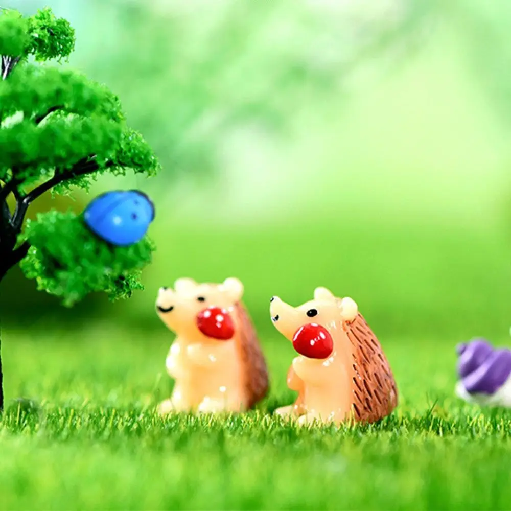 Realistic Hedgehog Mushroom Statue Exquisite Cartoon Handmade Hedgehog Ornaments Resin Garden Decorations Garden