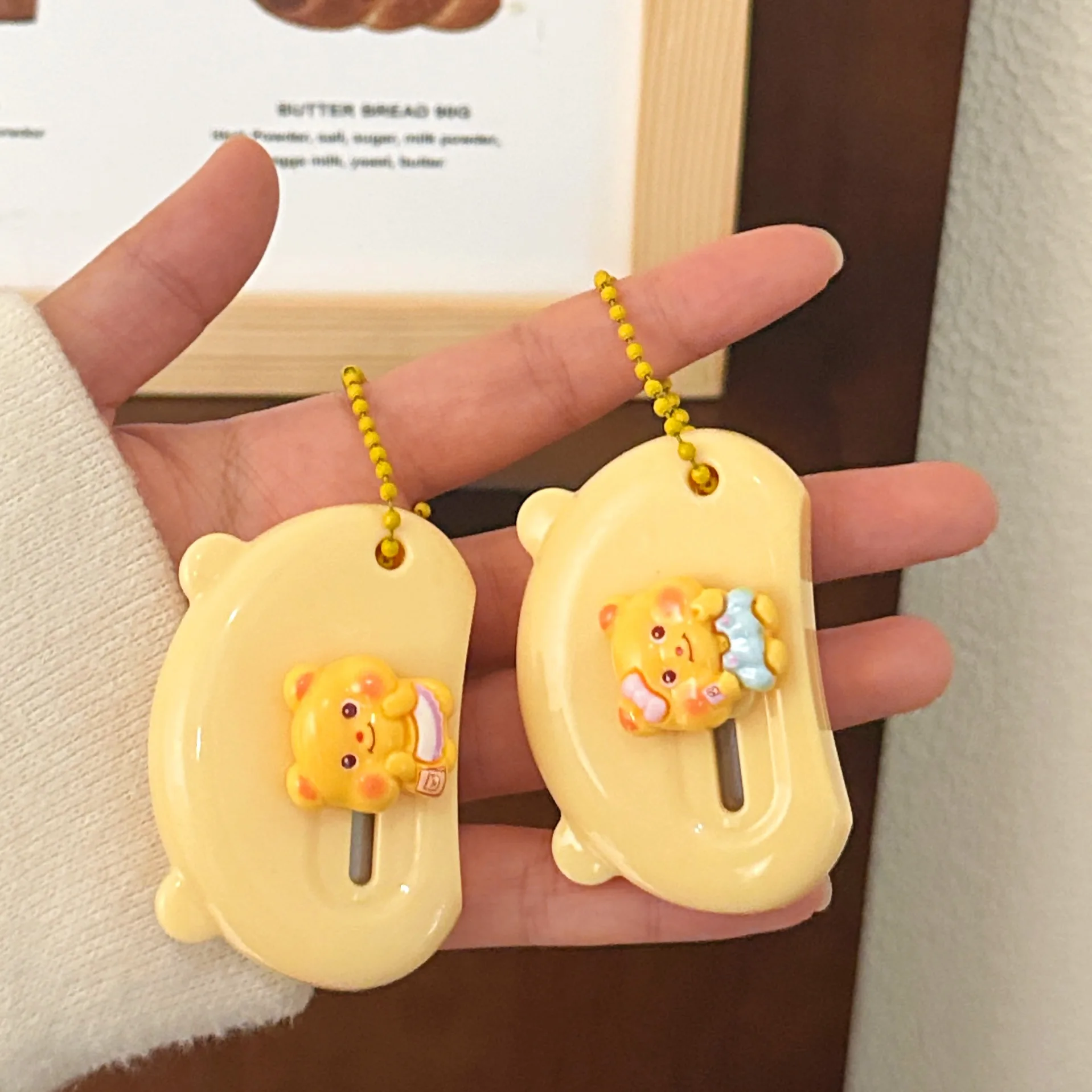 1/4 قطعة دمية دب صفراء لطيفة سكين فني صغير لقطع الورق المريح سكين قرطاسية مصنوع يدويًا #2