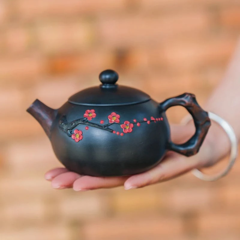 Jianshui Purple Pottery Teapot for Tea Making, Household Ceramic Single Pot, Chinese Retro Style Plum Blossom Teapot, Xishi Teap - Image 2