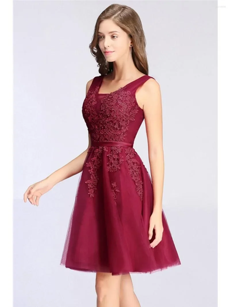 

Sexy Red Wine Floral Lace Mini Skirt For Women Elegant V Neck Tulle Evening Dress With Linning Cocktail Prom Party Dress