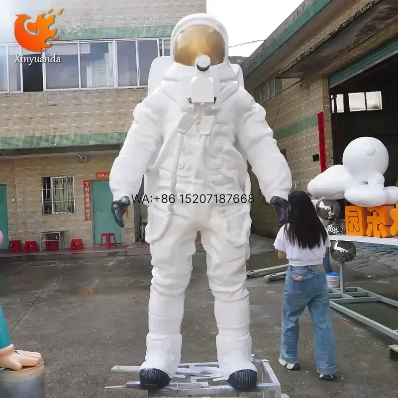 Wmwmnu Life Size Customized Fiberglass Astronaut Sculpture Professional Design Outdoor Commercial Art Collectible Display