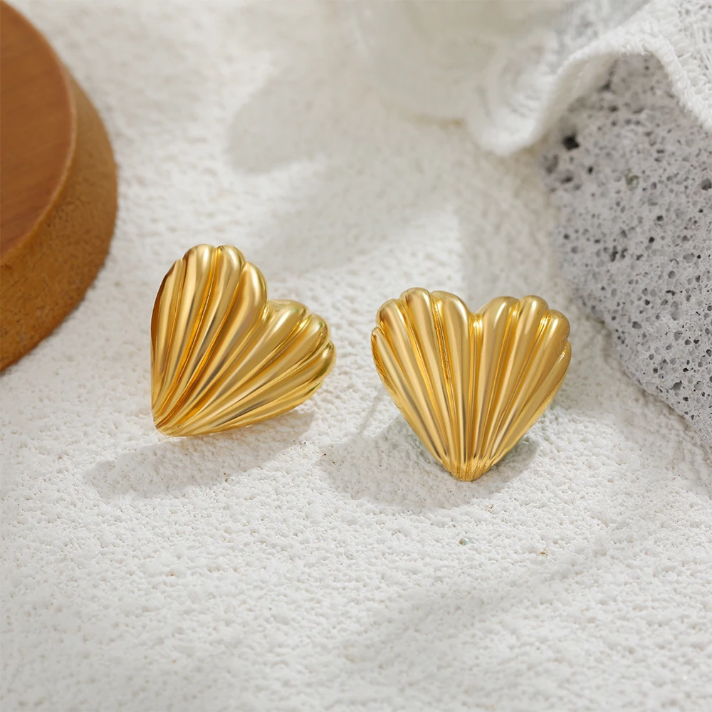 

Gold Color Striped Texture Chunky Heart Shape Stud Earrings 18K Gold Plated Geometric High Quality Earring Vintage Jewelry