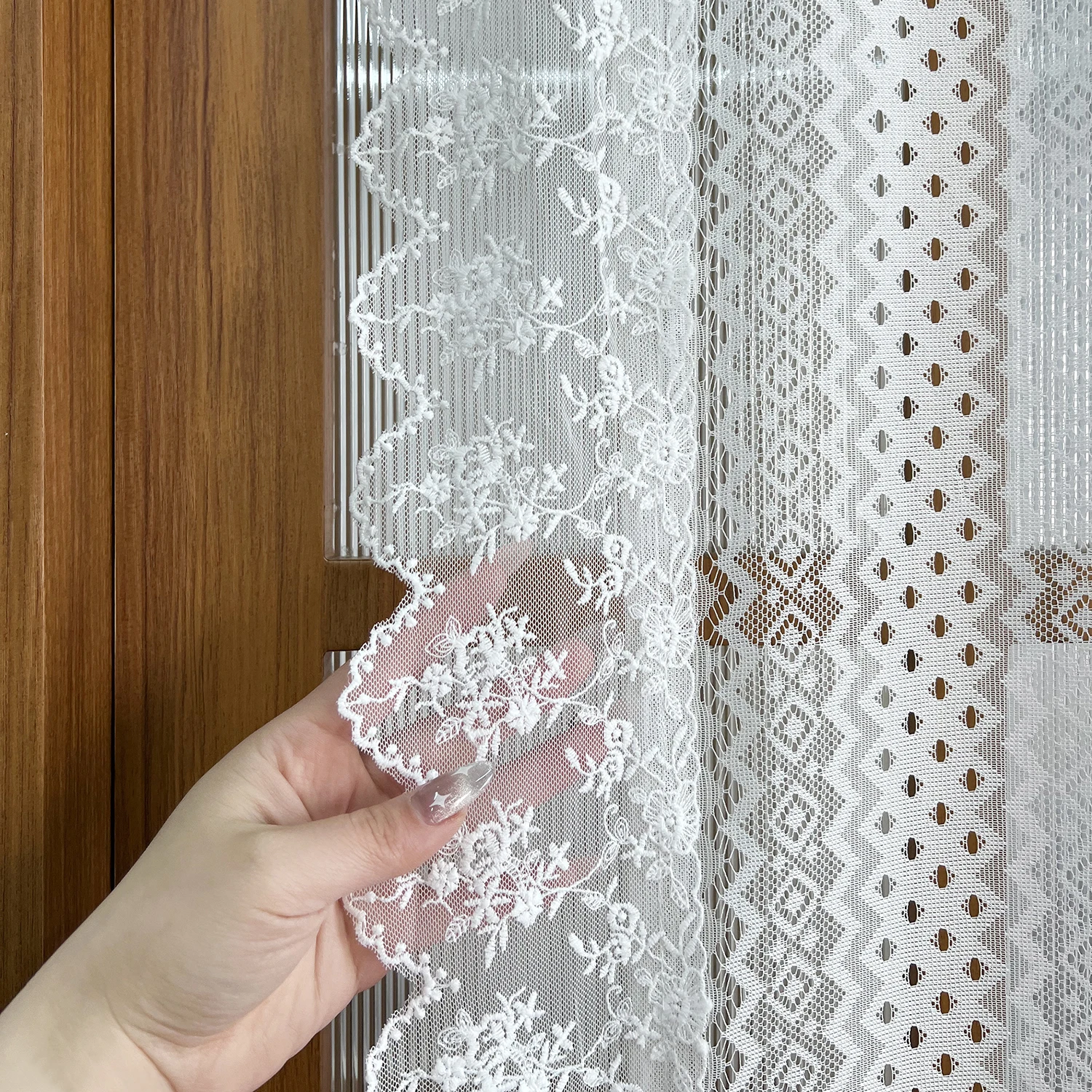 French Retro Lace Tulle Curtain For Bedroom Balcony American Pastoral White Lace Veil Sheer Panel Partition Door Drapes Custom