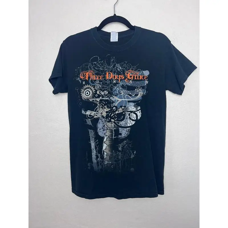 

Футболка Three Days Grace Human Tour 2015, маленький размер с короткими рукавами