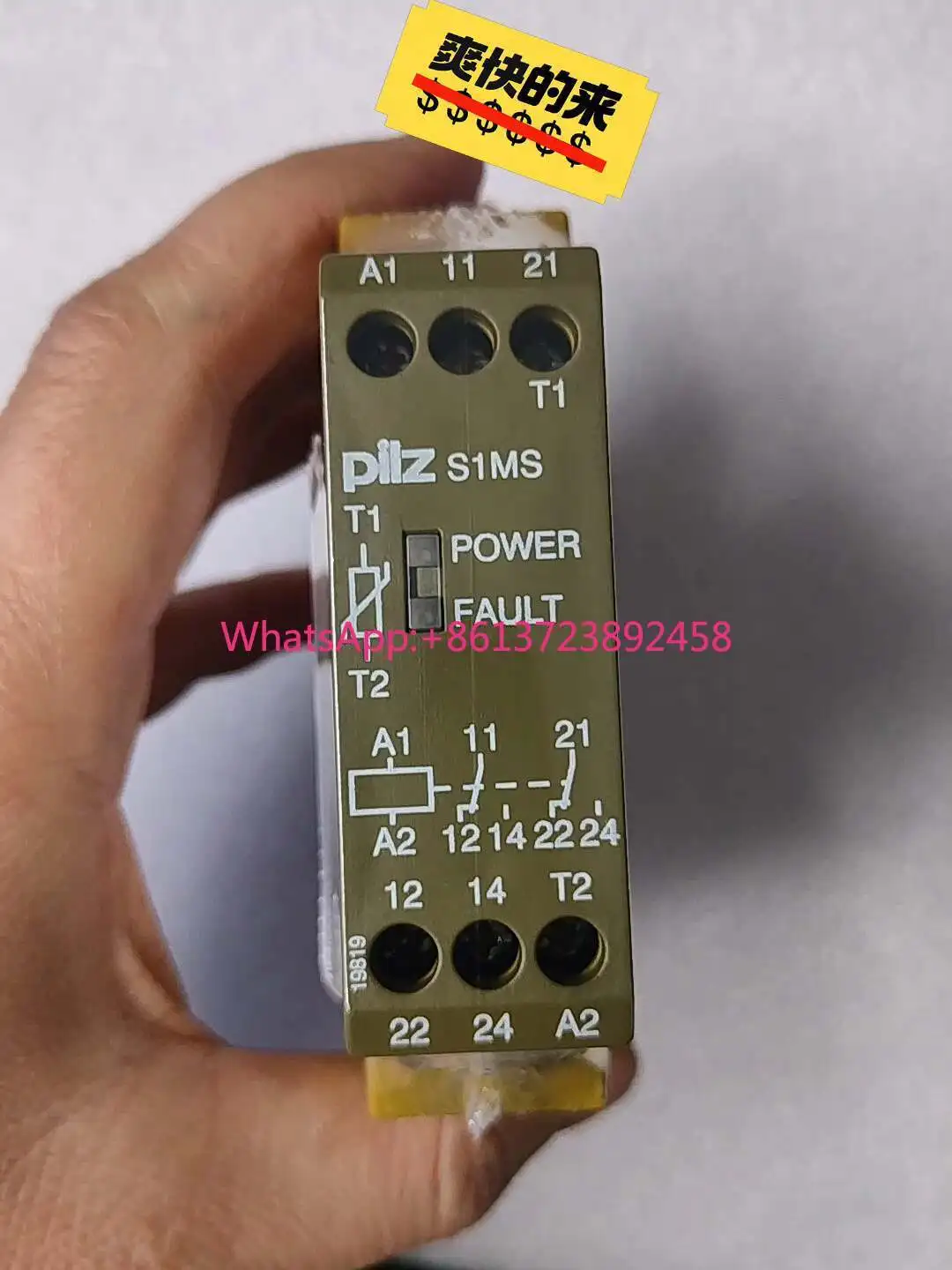 Pilz 839760 safety relay in Stock