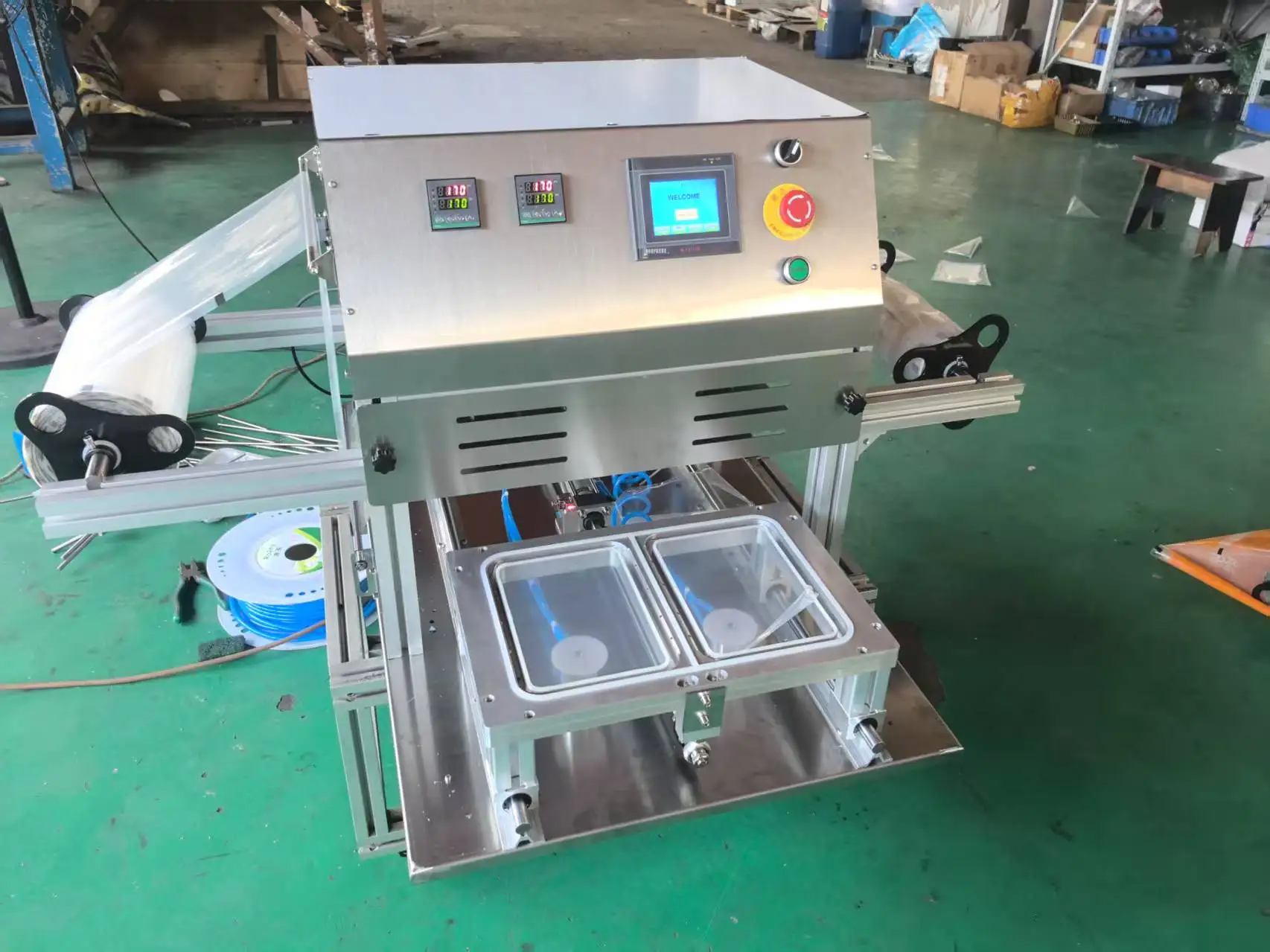 Tray Sealing Machine Fast Food & Beverage Packaging Pneumatic Nitrogen Foil Packer Salad Ready Meal Vacuum Sealer Machine