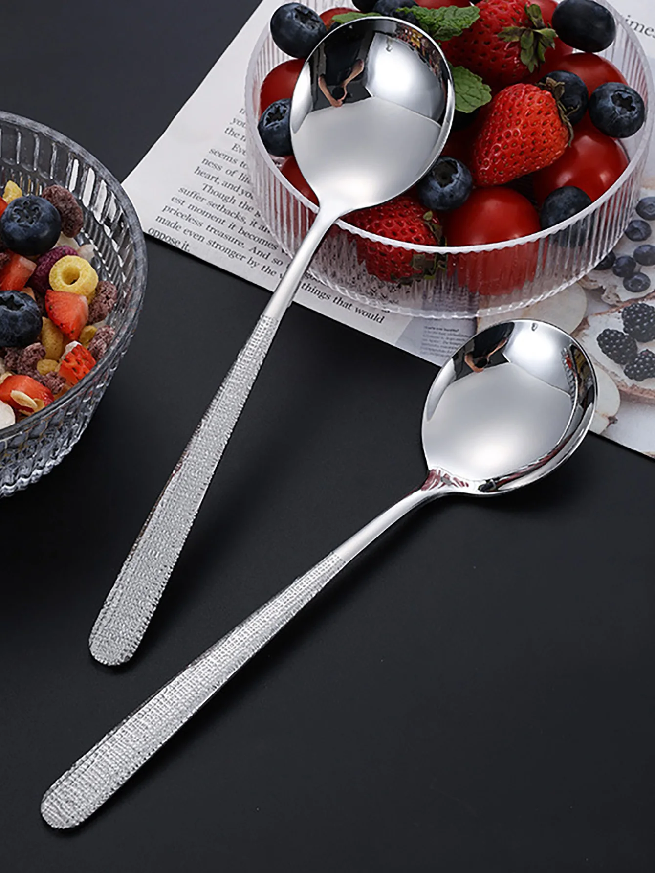 Premium Stainless Steel Soup Spoons Luxury Retro Long-Handled Spoons Mirror-Polished for Elegant Dining Experience