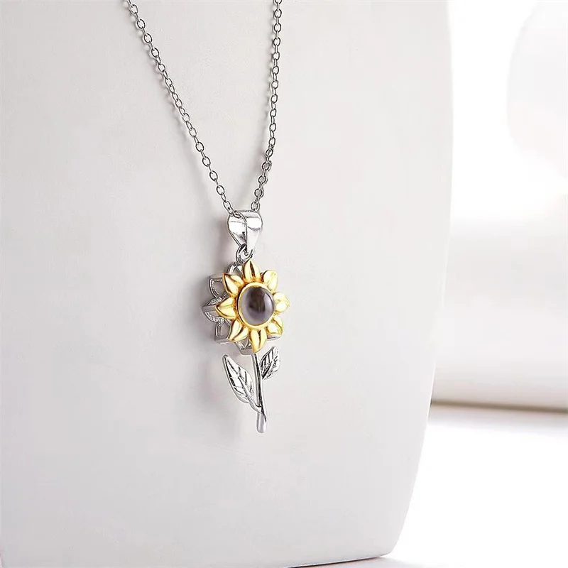 Creative Projection Necklace With Picture I Love You 100 Languages Romantic Sunflower Shaped Pendant Necklace Jewelry Gifts